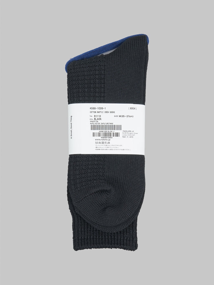 rototo cotton waffle crew socks black label