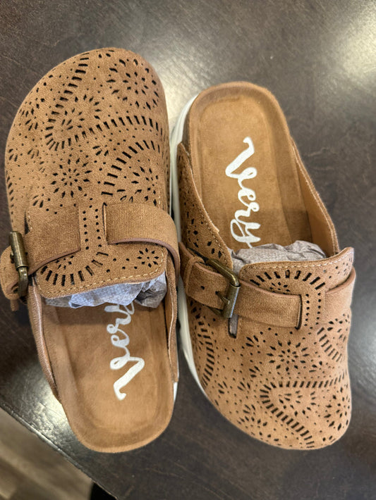 Lulu Very G Slip on