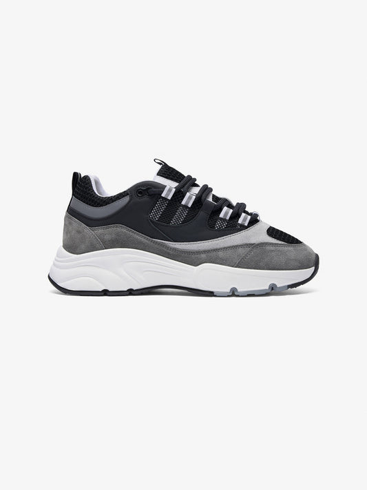 Cleens Aero Runner Carbon shown in a side profile view