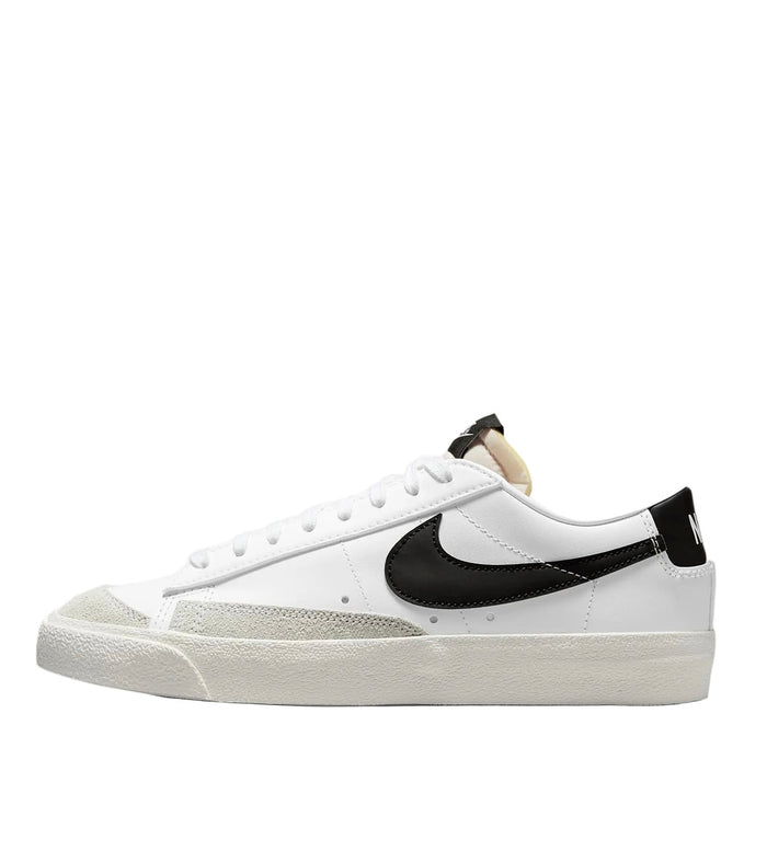 Blazer Low 77