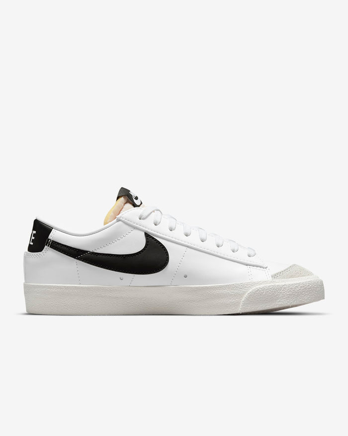 Blazer Low 77