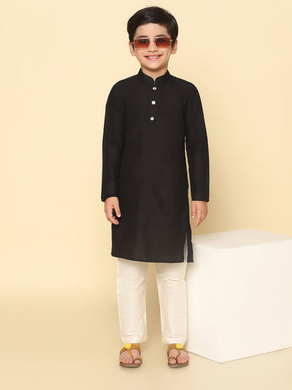 Boy's Black Solid Kurta