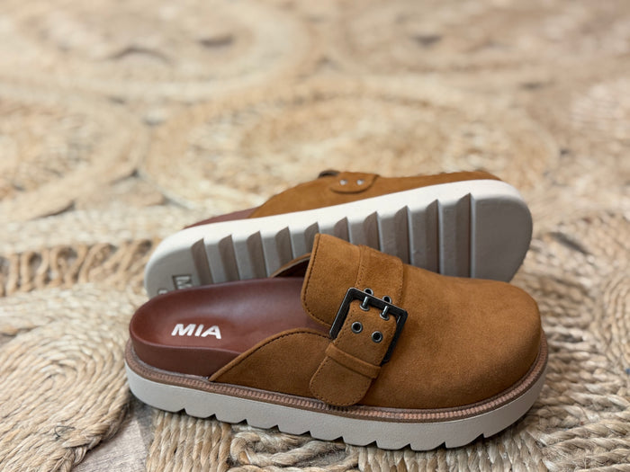 Chestnut Clogs