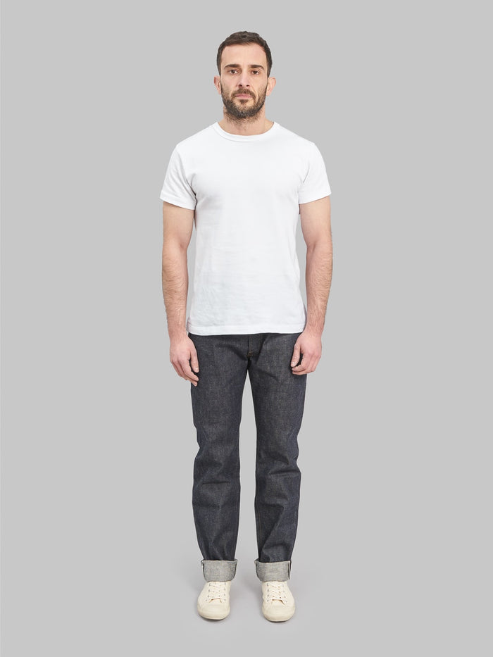 Denime by Warehouse 224 66 model Regular Straight Jeans model front look
