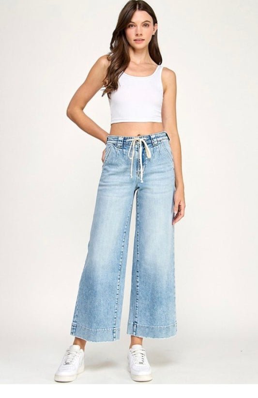 HR Light Wide Leg Trouser