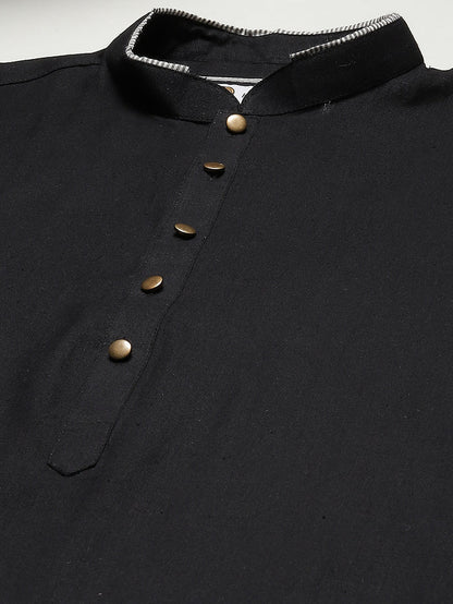 Kisah Men Black Kurta (Set of 1)