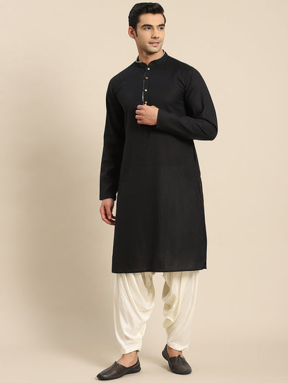Kisah Men Black Kurta (Set of 1)