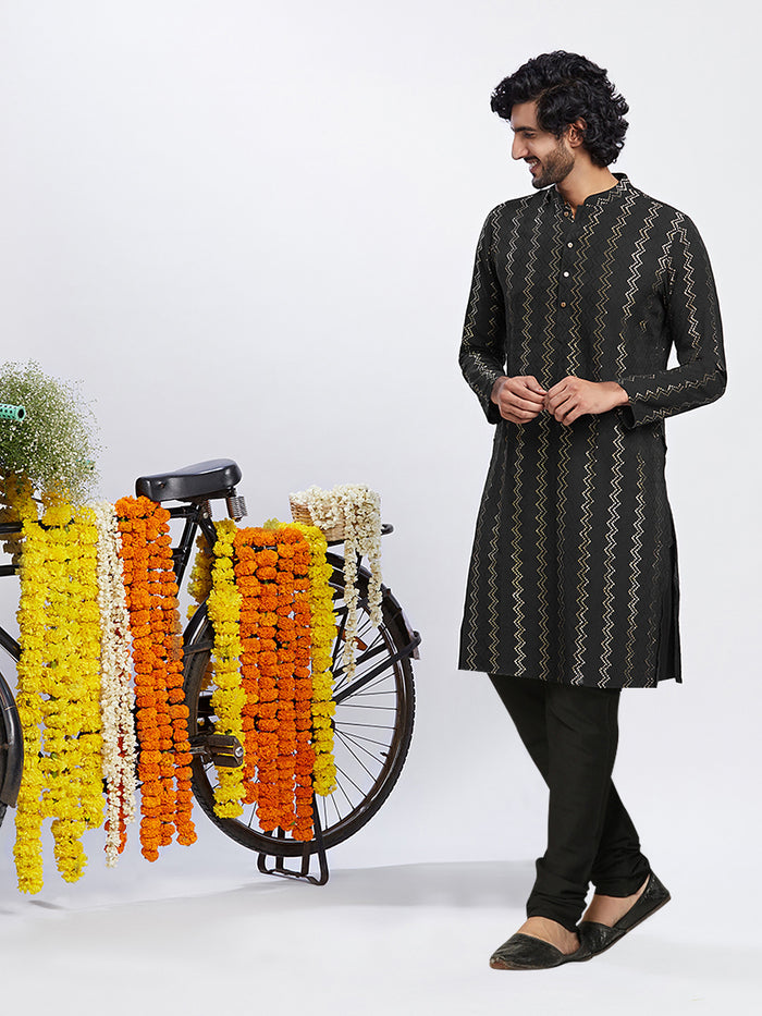 Kisah Men's Black Kurta Churidar Set