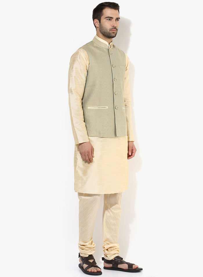 Kisah Plus Men's Green Kurta Churidar Waistcoat Set