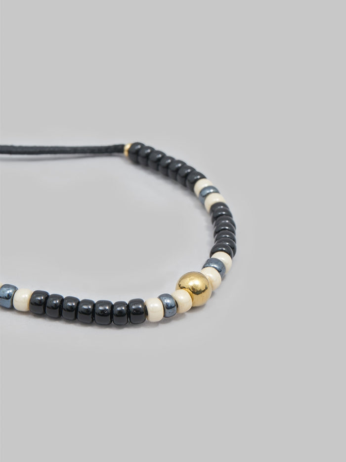 Kobashi Studio 5mm Traditional Beads Bracelet Black Blue closeup