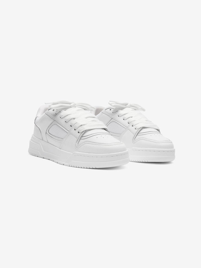 Layup Triple White
