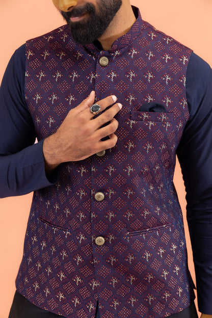 Men Maroon Textured Nehru Jacket