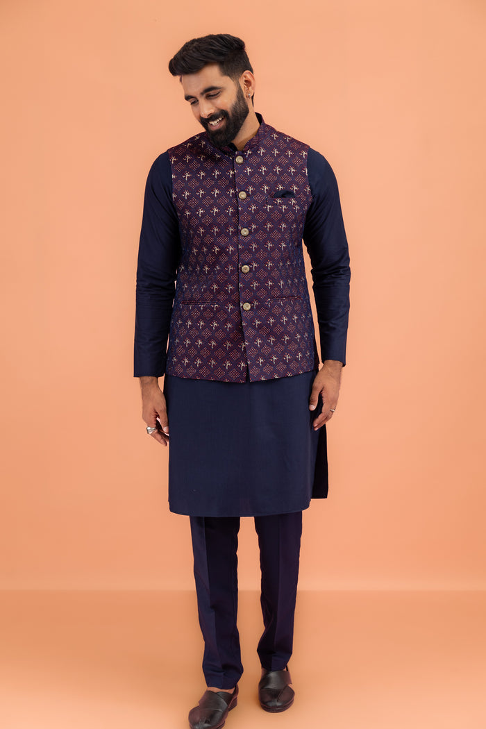 Men Maroon Textured Nehru Jacket