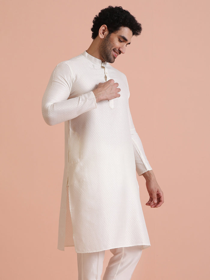 Men White Woven Design Kurta