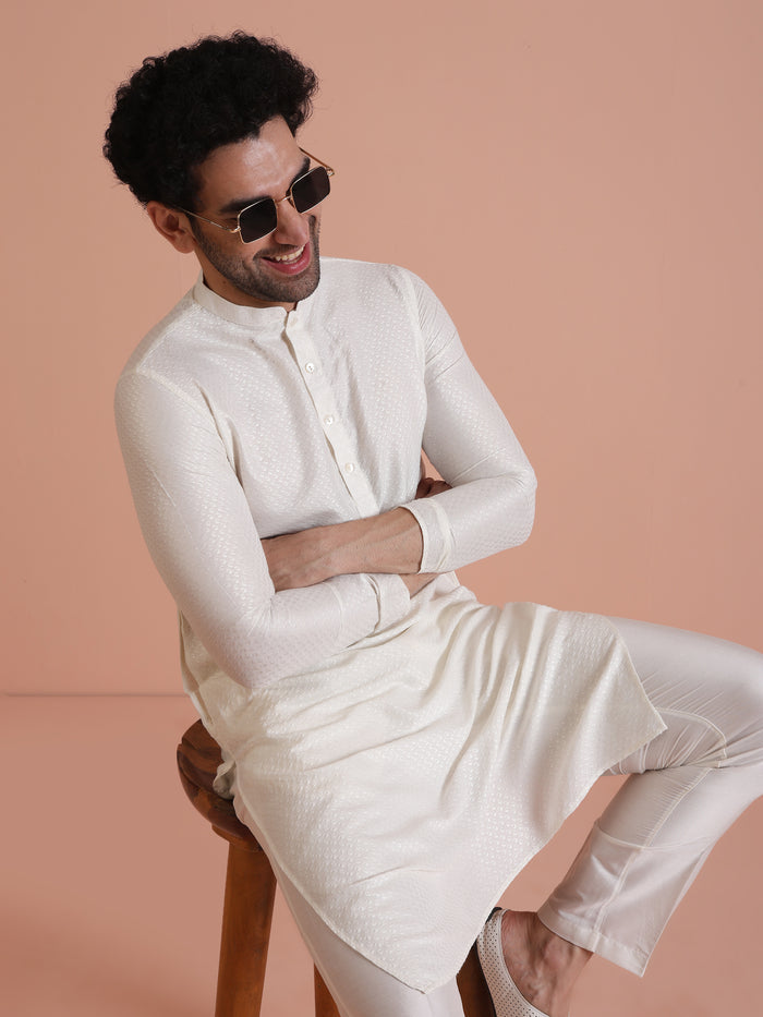 Men White Woven Design Kurta