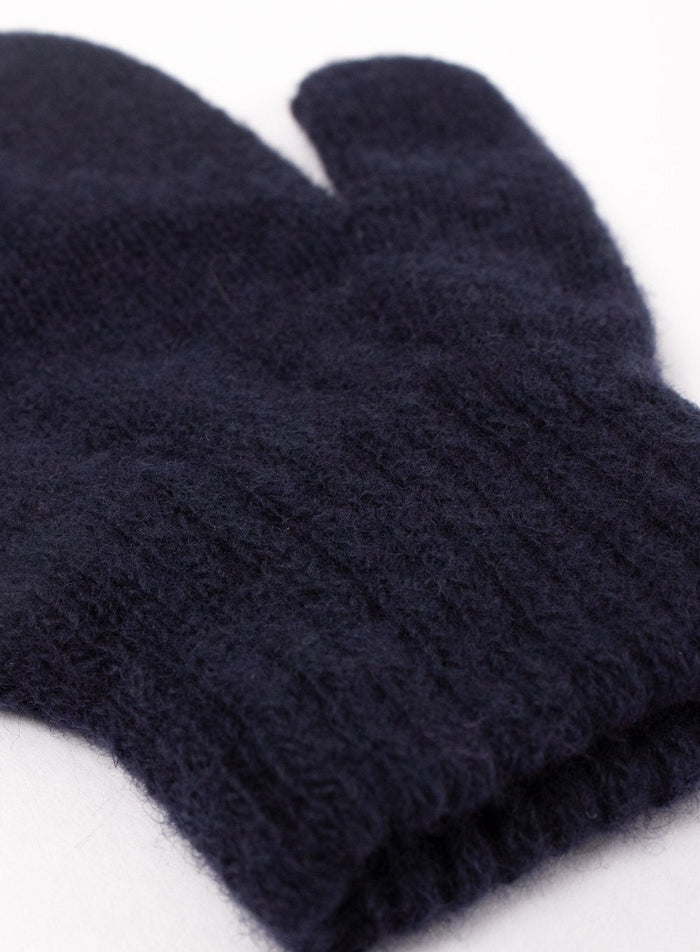 Chelsea Clothing Company Mittens Mittens in Navy - Trotters Childrenswear