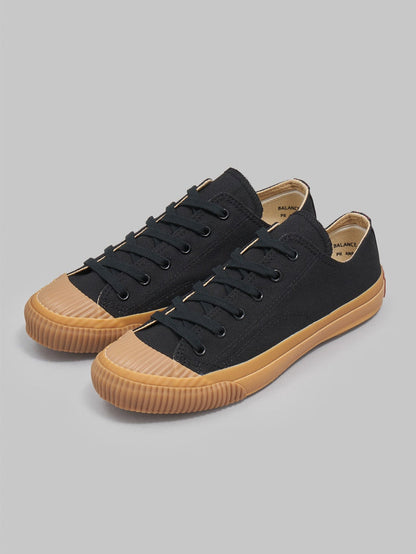 pras shellcap low sneakers kuro gum timeless