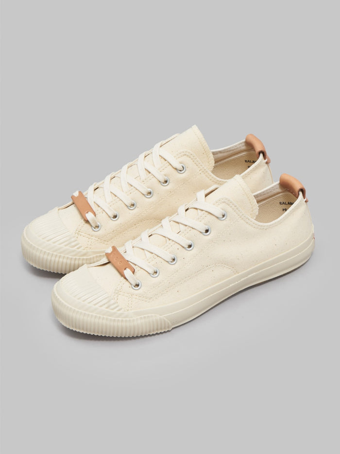 pras shellcap low leather pull strap sneakers kinari off white toyoda