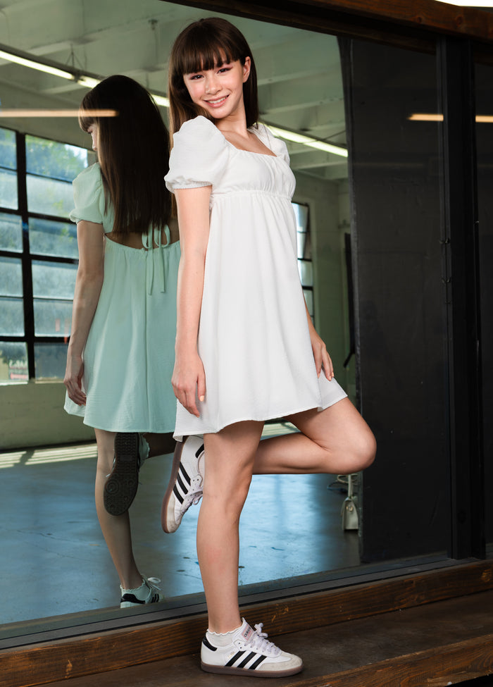 PRESLEY Puff Sleeves Crisscross Back Baby Doll Dress