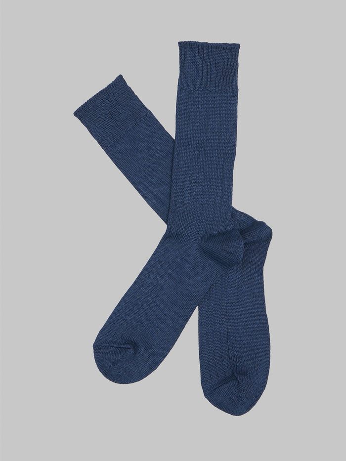 rototo linen cotton ribbed crew socks navy texture