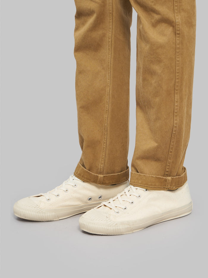 stevenson overall colts chinos v2 khaki relaxed tapered hem closeup
