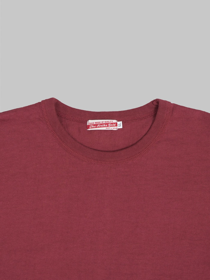 the strike gold loopwheel tshirt burgundy collar